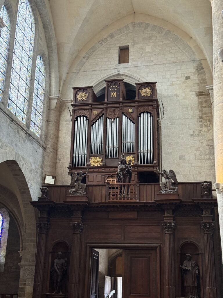 Église Notre-Dame-du-Fort d'Étampes: A Medieval Collegiate Church in France 2 Église Notre-Dame-du-Fort d'Étampes