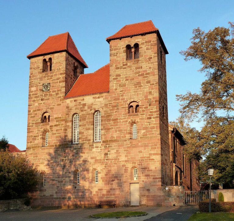 St. Christophorus-Kirche: Reinhausen’s Evangelical Lutheran Monastery Church in Germany