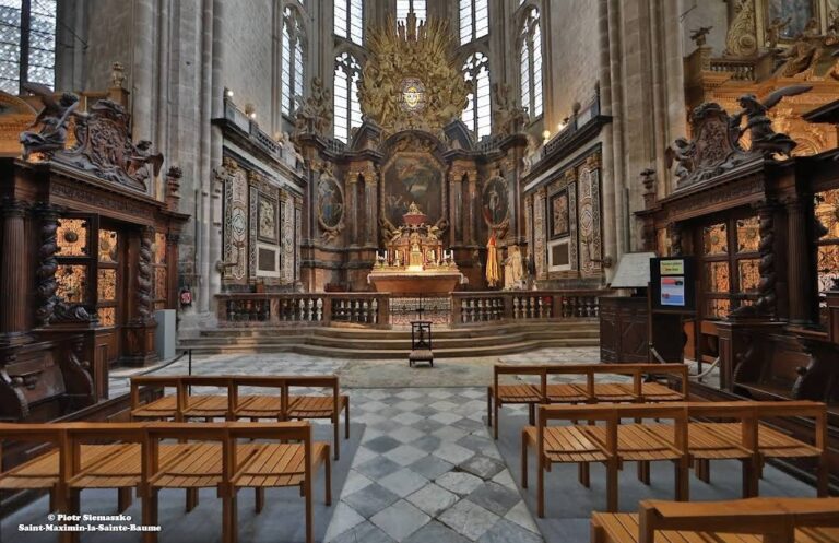 Basilique Sainte-Marie-Madeleine de Saint-Maximin-la-Sainte-Baume: A Gothic Pilgrimage Church in France