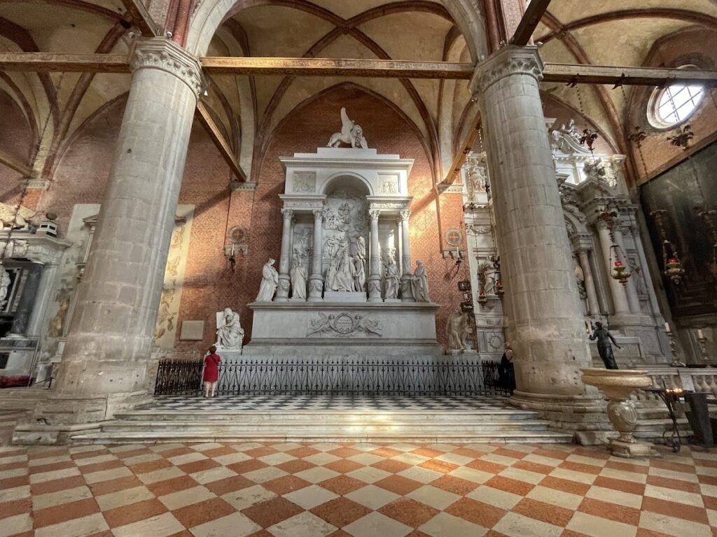 Santa Maria Gloriosa dei Frari: A Venetian Gothic Franciscan Basilica 5 Santa Maria Gloriosa dei Frari