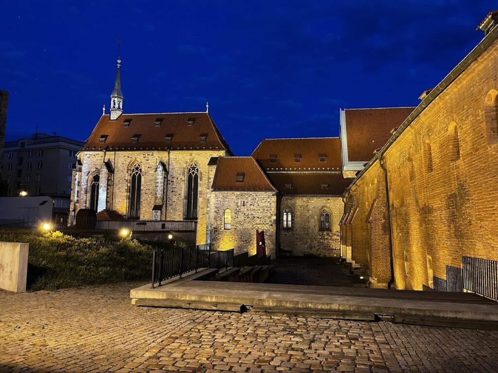 Convent of St Agnes of Bohemia: A Medieval Royal Monastery in Prague 3 convent of St Agnes of Bohemia