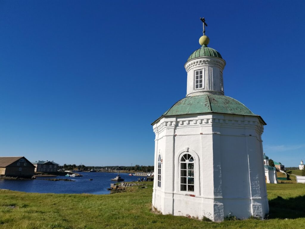 Solovetsky Monastery: A Russian Orthodox Monastic and Fortress Complex 3 Solovetsky Monastery