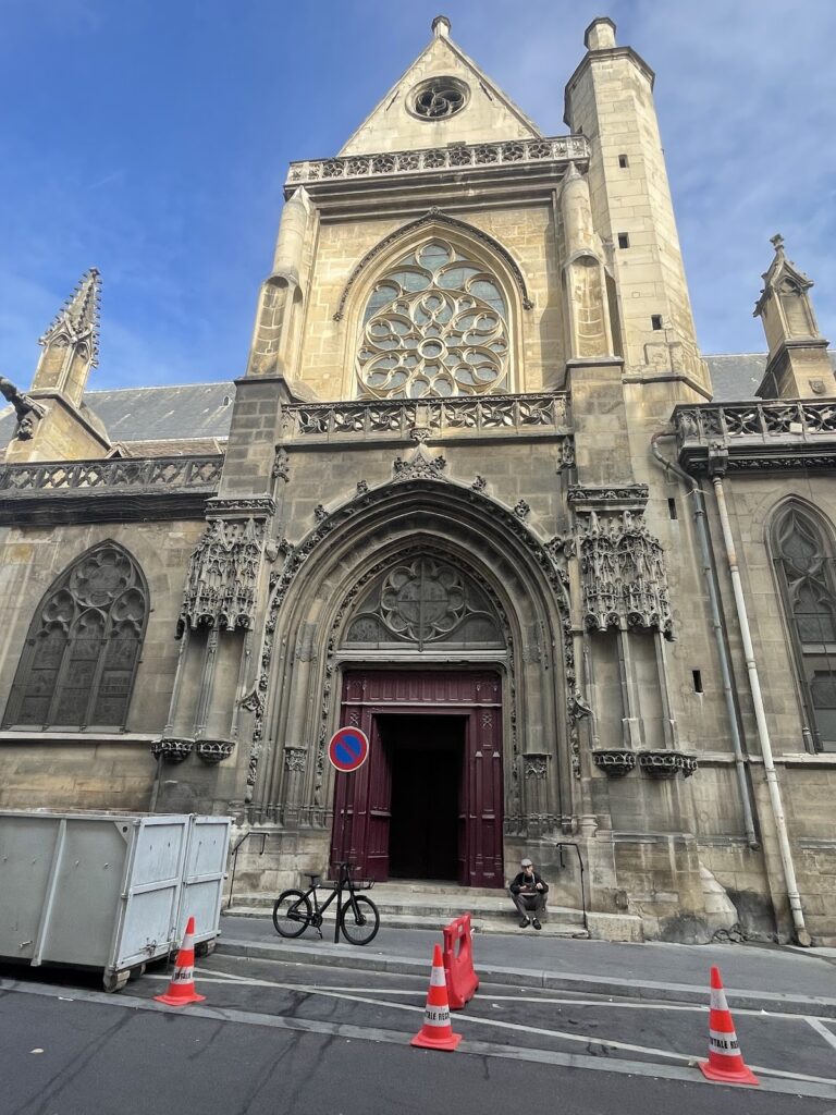 Saint-Germain l'Auxerrois: A Historic Catholic Parish Church in Paris 5 Saint-Germain l'Auxerrois