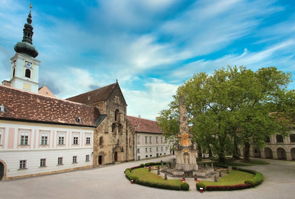 Heiligenkreuz Abbey: A Continuously Functioning Cistercian Monastery in Austria 2 Heiligenkreuz Abbey