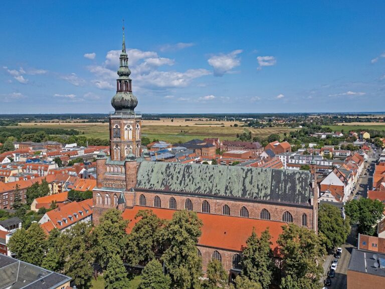 St. Nikolai, Greifswald: A Gothic Brick Church and Former Pomeranian Cathedral