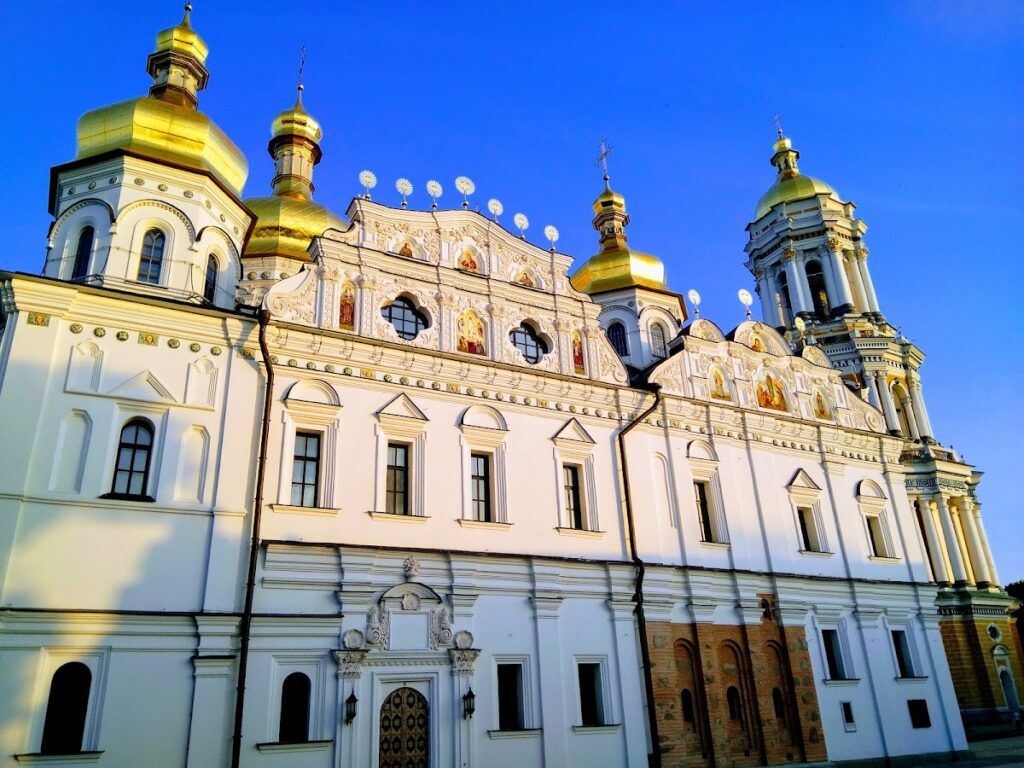 Kyiv Pechersk Lavra: An Eastern Orthodox Monastic Complex in Ukraine 3 Kyiv Pechersk Lavra