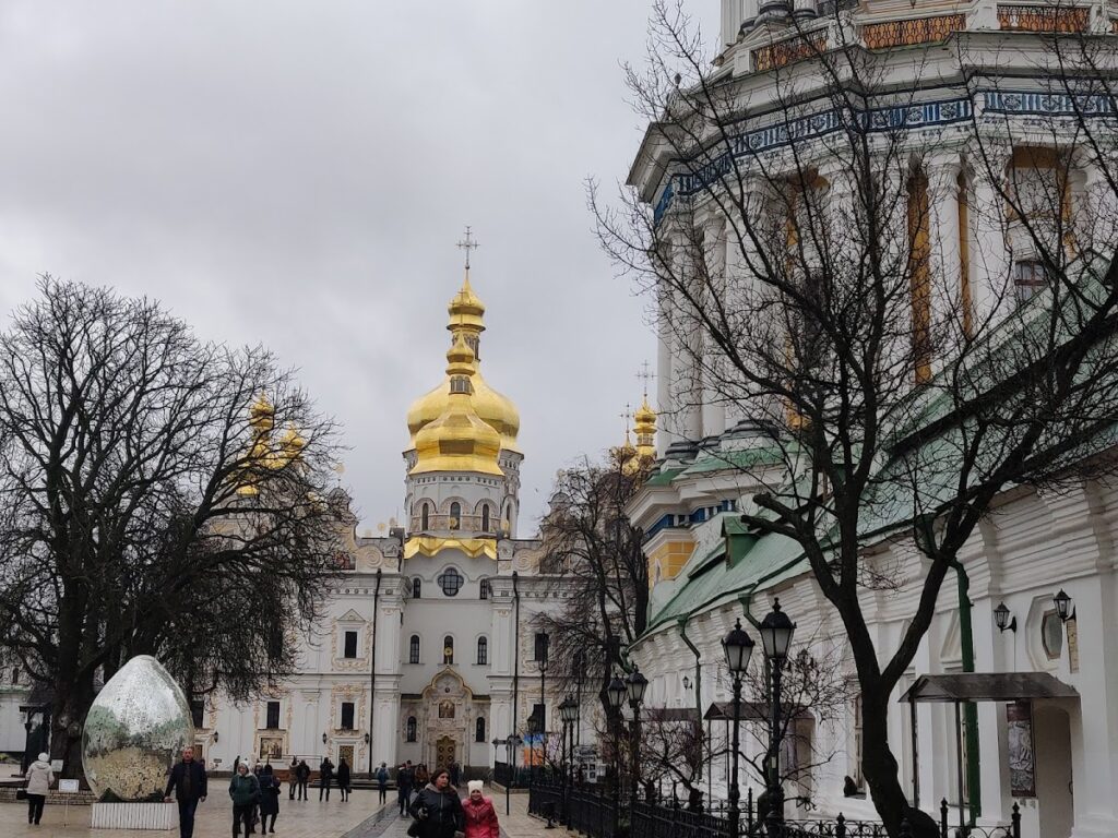 Kyiv Pechersk Lavra: An Eastern Orthodox Monastic Complex in Ukraine 5 Kyiv Pechersk Lavra