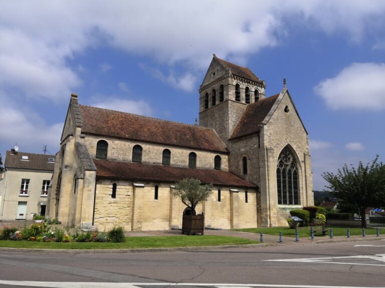 Église Sainte-Anne de Gassicourt: A Romanesque and Gothic Parish Church in France