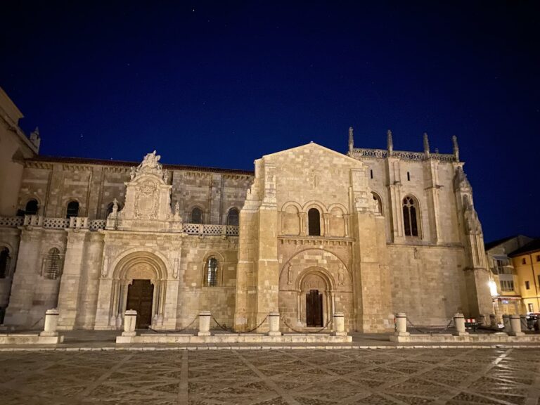 Basilica of San Isidoro: A Romanesque Royal Church in León