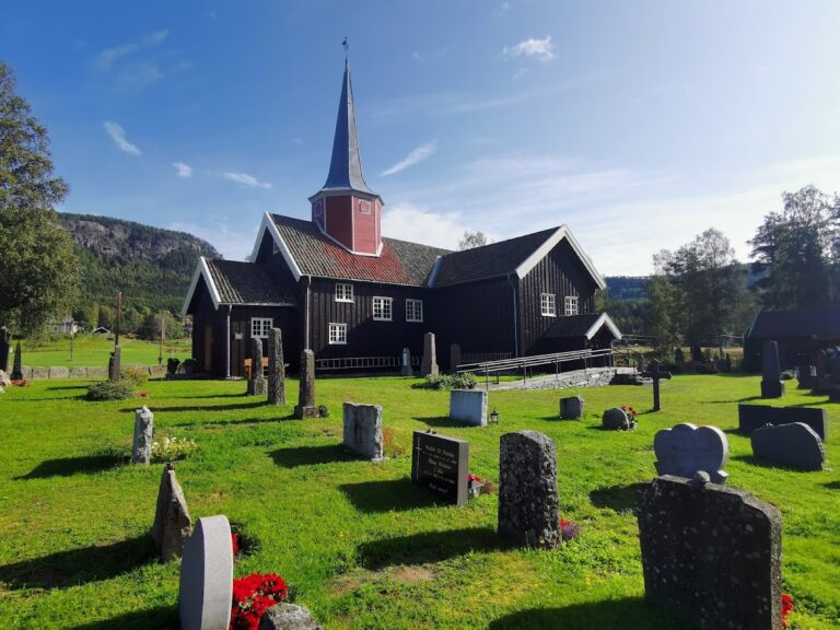 Flesberg stave church: A Medieval Timber Church Transformed into a Cruciform Parish Church