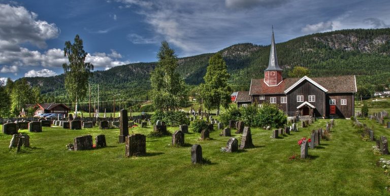 Flesberg stave church: A Medieval Timber Church Transformed into a Cruciform Parish Church