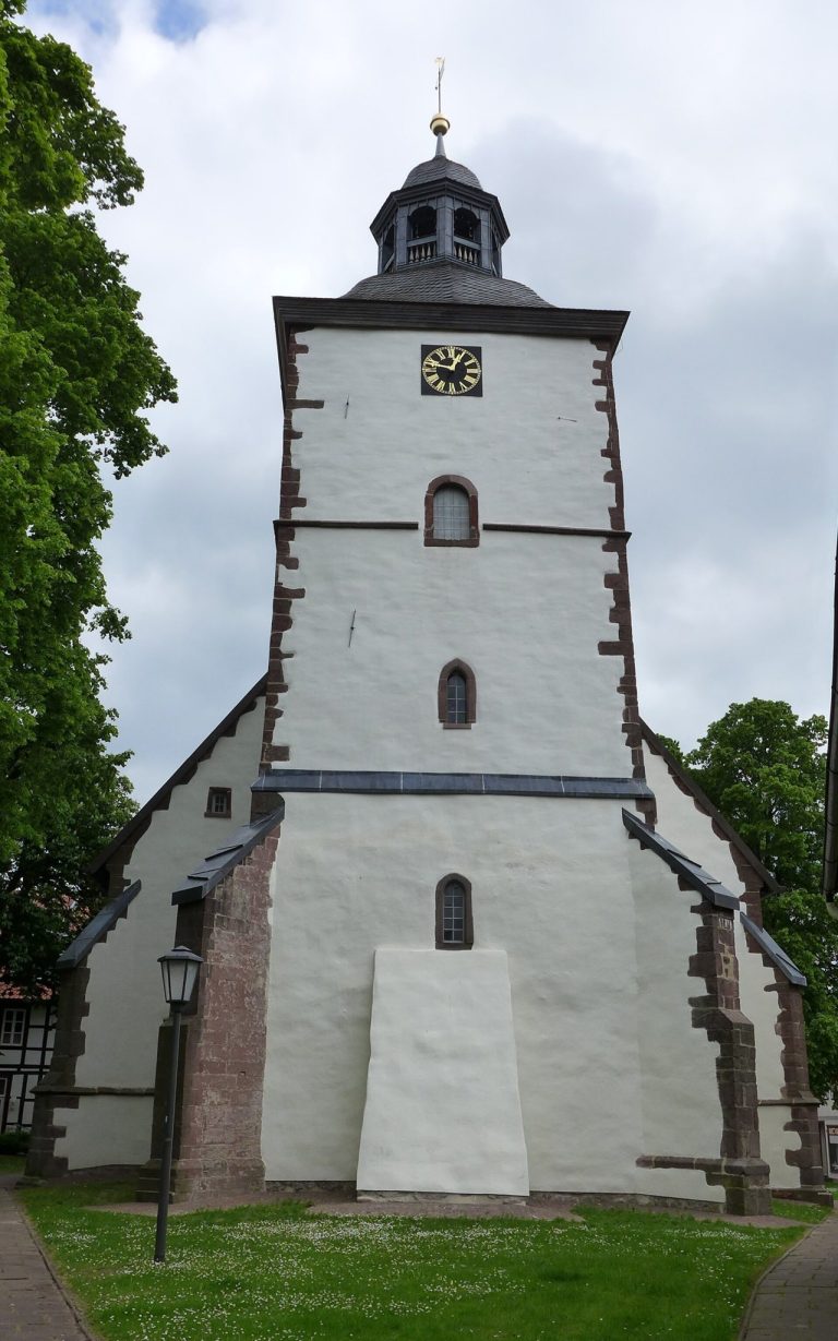 St.-Laurentius-Kirche: A Gothic Lutheran Church in Dassel, Germany
