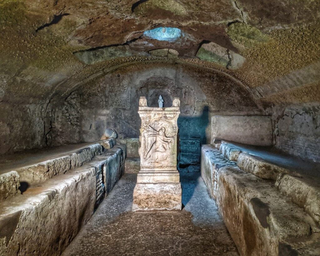 Basilica of San Clemente: A Layered Roman and Christian Church in Rome 4 Basilica of San Clemente