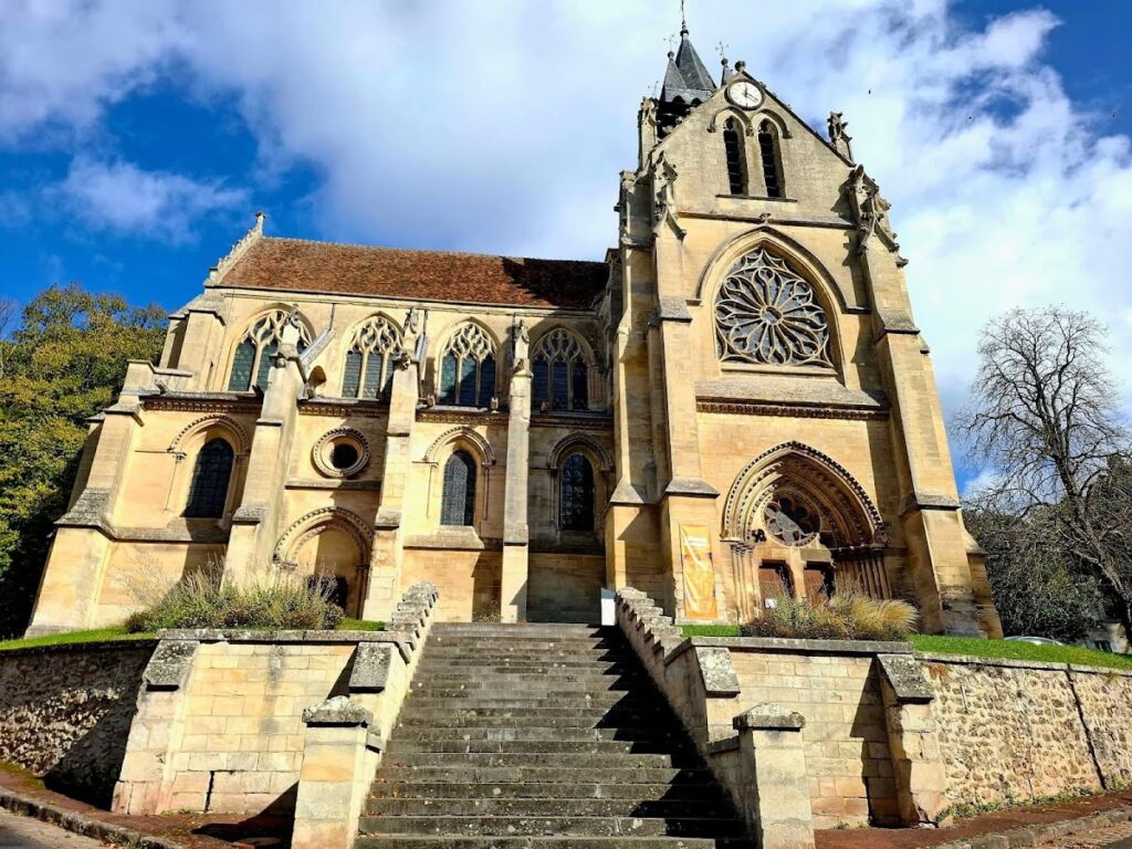 Église Notre-Dame: A Gothic Parish Church in Taverny, France 1 Église Notre-Dame