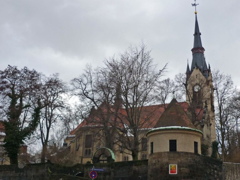 Auferstehungskirche (Dresden): An Evangelical-Lutheran Church in Plauen