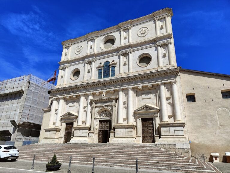 Basilica of San Bernardino: L’Aquila’s Franciscan Memorial Church
