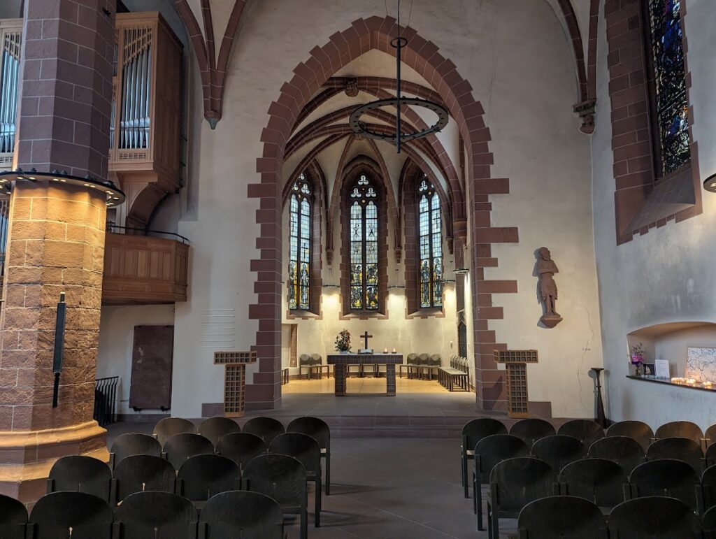 Old St. Nicholas Church: A Medieval Court and Council Church in Frankfurt 2 Old St. Nicholas church