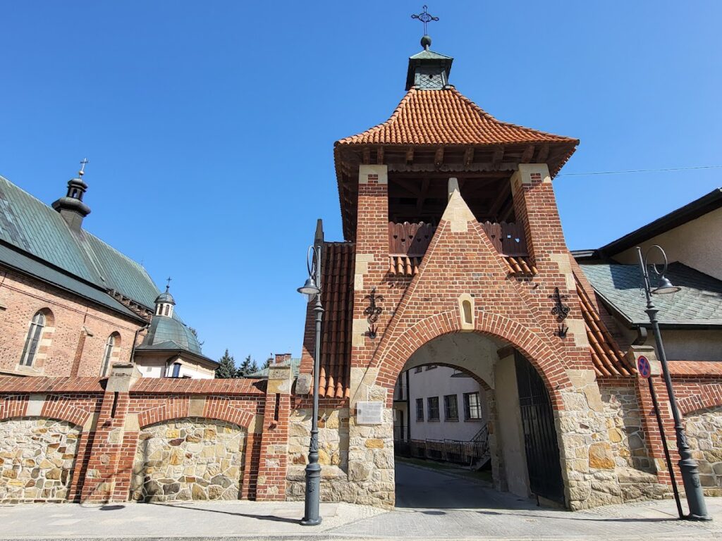 Church of the Franciscan Friars in Krosno: A Gothic Franciscan Complex in Poland 3 Church of the Franciscan Friars in Krosno