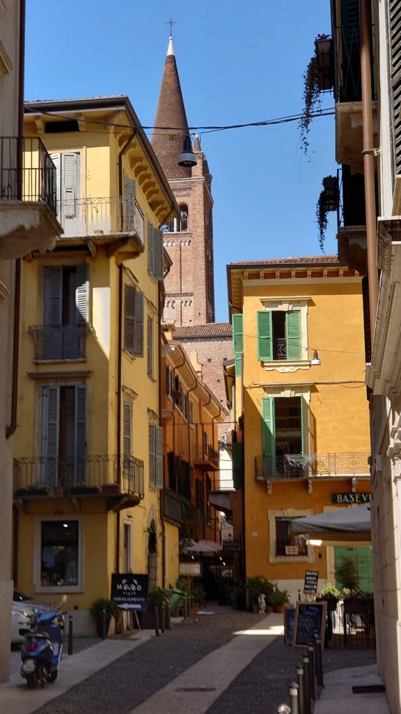 Sant'Eufemia: A Gothic Church and Augustinian Monastery in Verona, Italy 3 Sant'Eufemia