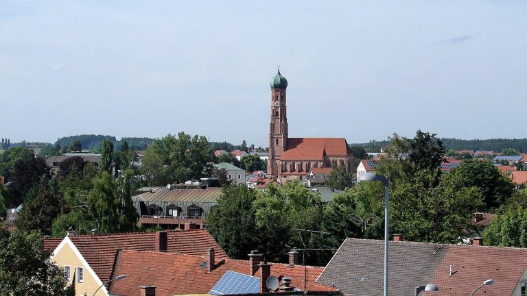 Stadtpfarrkirche Mariä Himmelfahrt: Vilsbiburg’s Late Gothic Town Parish Church