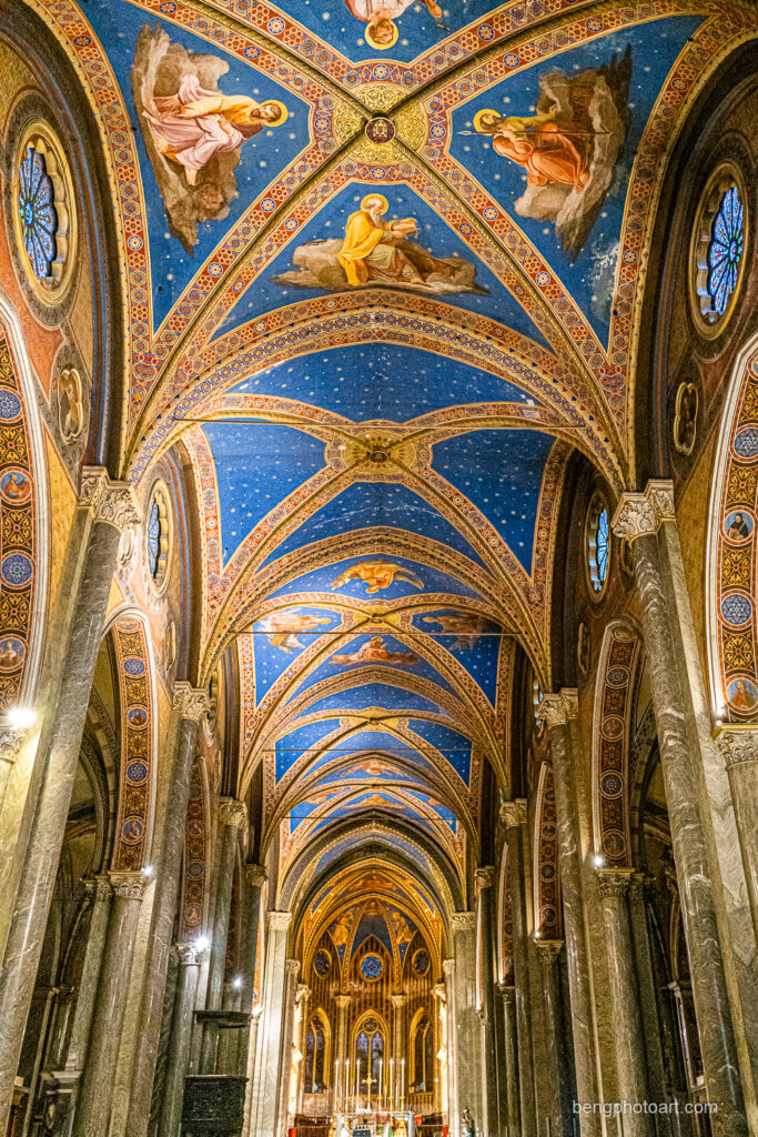 Santa Maria sopra Minerva: A Dominican Gothic Basilica in Rome 2 Santa Maria sopra Minerva