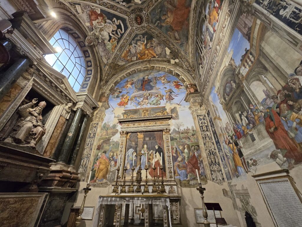 Santa Maria sopra Minerva: A Dominican Gothic Basilica in Rome 3 Santa Maria sopra Minerva