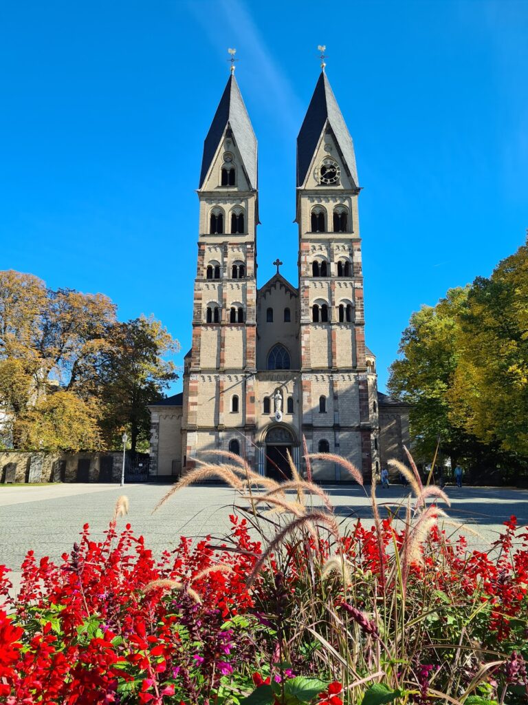 Basilica of St. Castor: Koblenz’s Carolingian Church and Collegiate Foundation