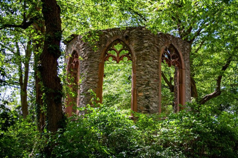 Heiligenberg Monastery Ruins (Jugenheim): Remains of a Medieval Nunnery