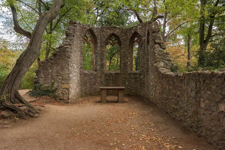 Heiligenberg Monastery Ruins (Jugenheim): Remains of a Medieval Nunnery