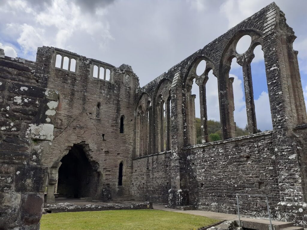 Tintern Abbey: A Cistercian Monastery in Wales 3 Tintern Abbey