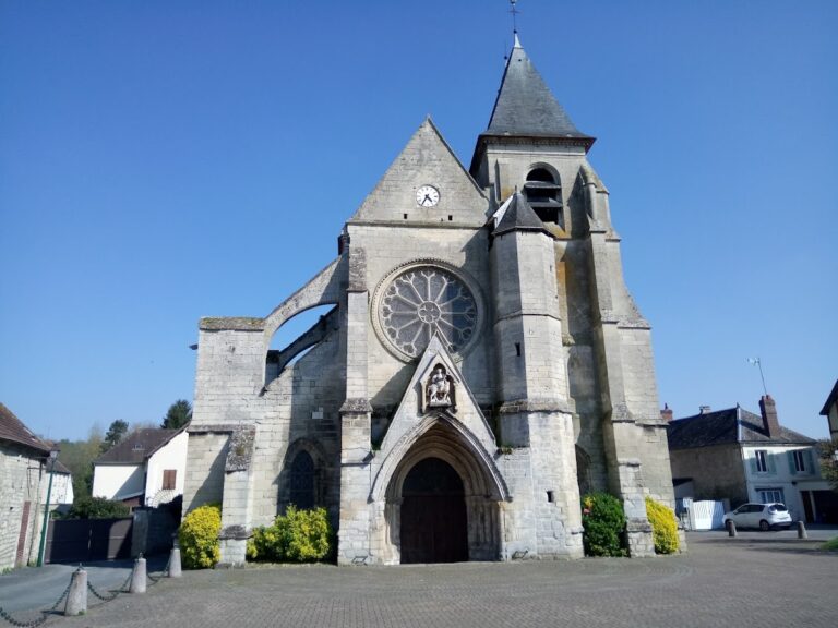 Church of Saint Martin in Cires-lès-Mello: A Medieval Parish Church in France