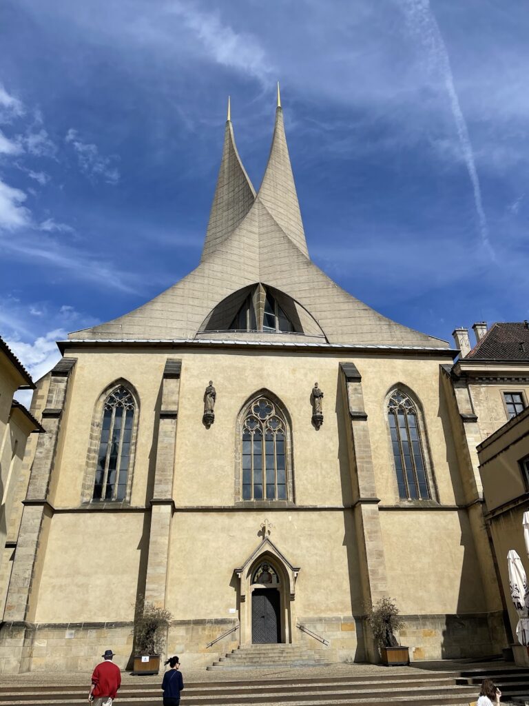 Emmaus Monastery: A Benedictine Abbey of Slavic Tradition in Prague 2 Emmaus Monastery