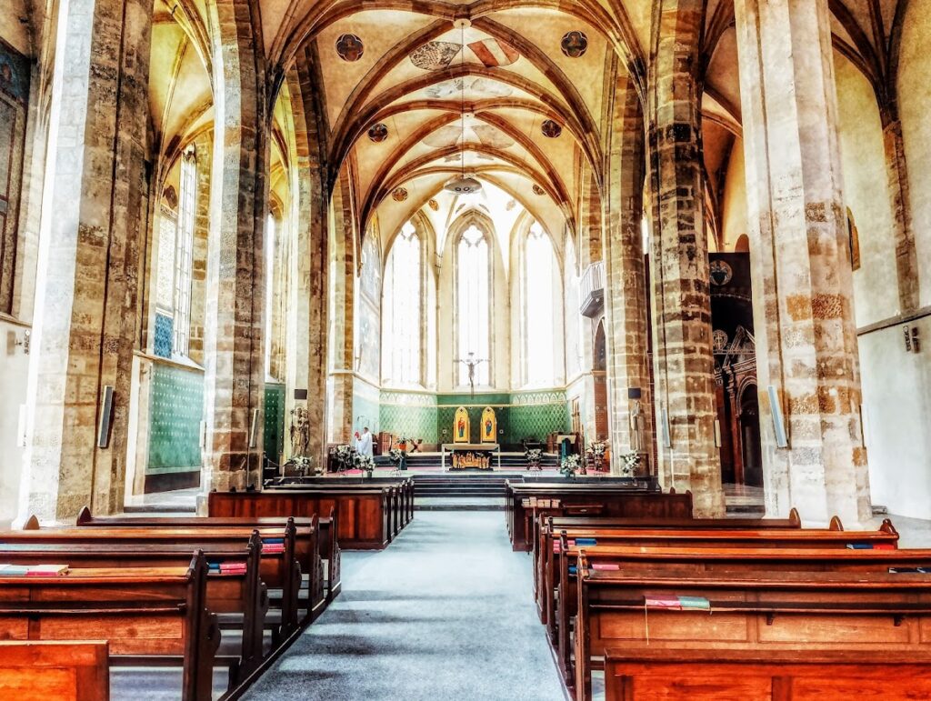 Emmaus Monastery: A Benedictine Abbey of Slavic Tradition in Prague 5 Emmaus Monastery
