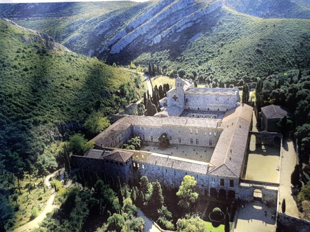 Fontfroide Abbey: A Cistercian Monastic Complex near Narbonne 4 Fontfroide Abbey