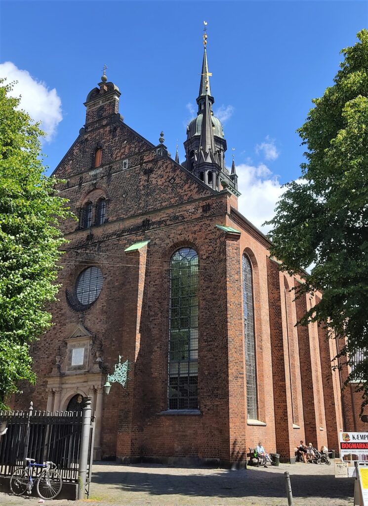 Church of the Holy Ghost: A Lutheran Parish Church in Copenhagen 3 Church of the Holy Ghost