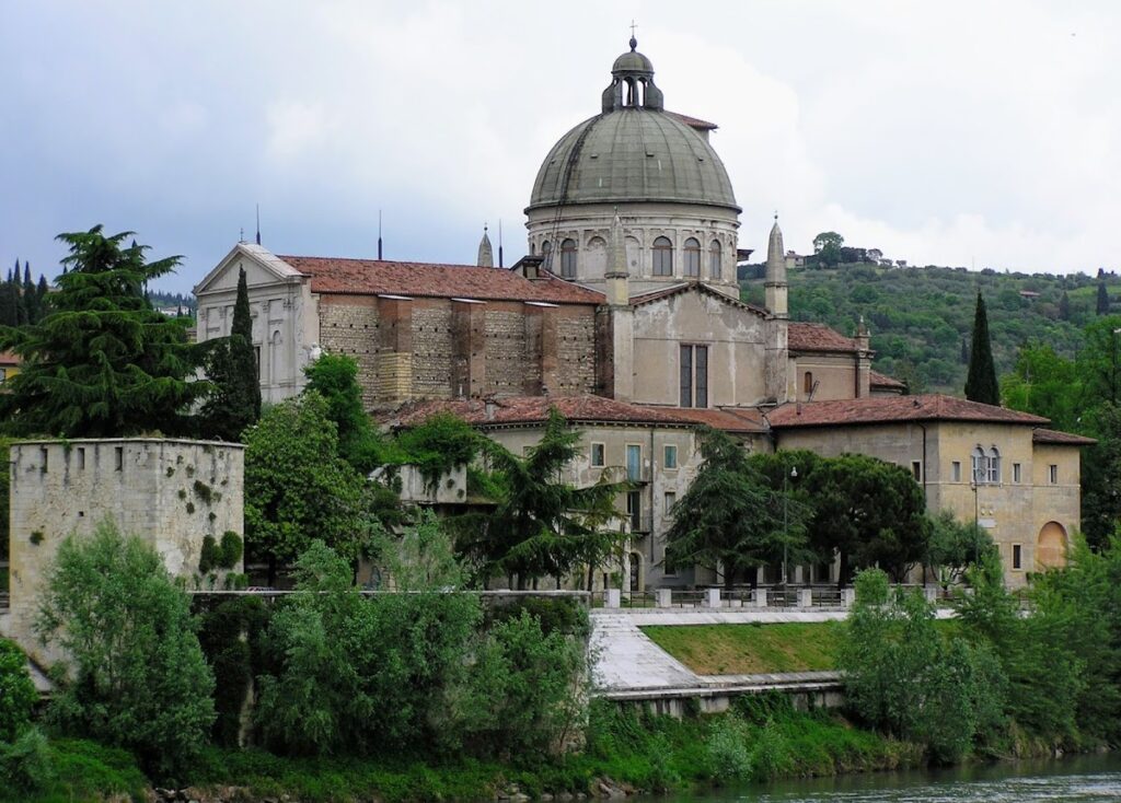 San Giorgio in Braida: A Renaissance Church in Verona 2 San Giorgio in Braida