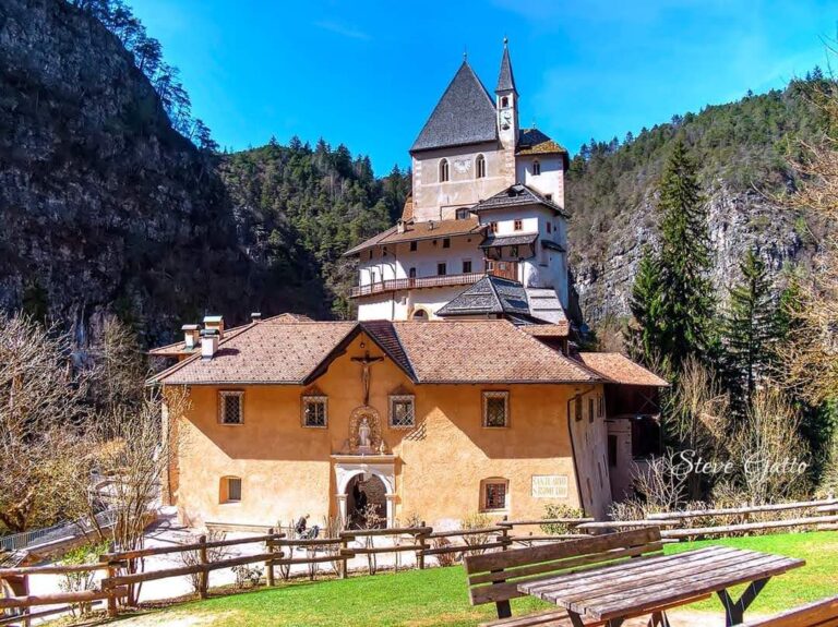 San Romedio Sanctuary: A Centuries-Old Pilgrimage Complex in Italy