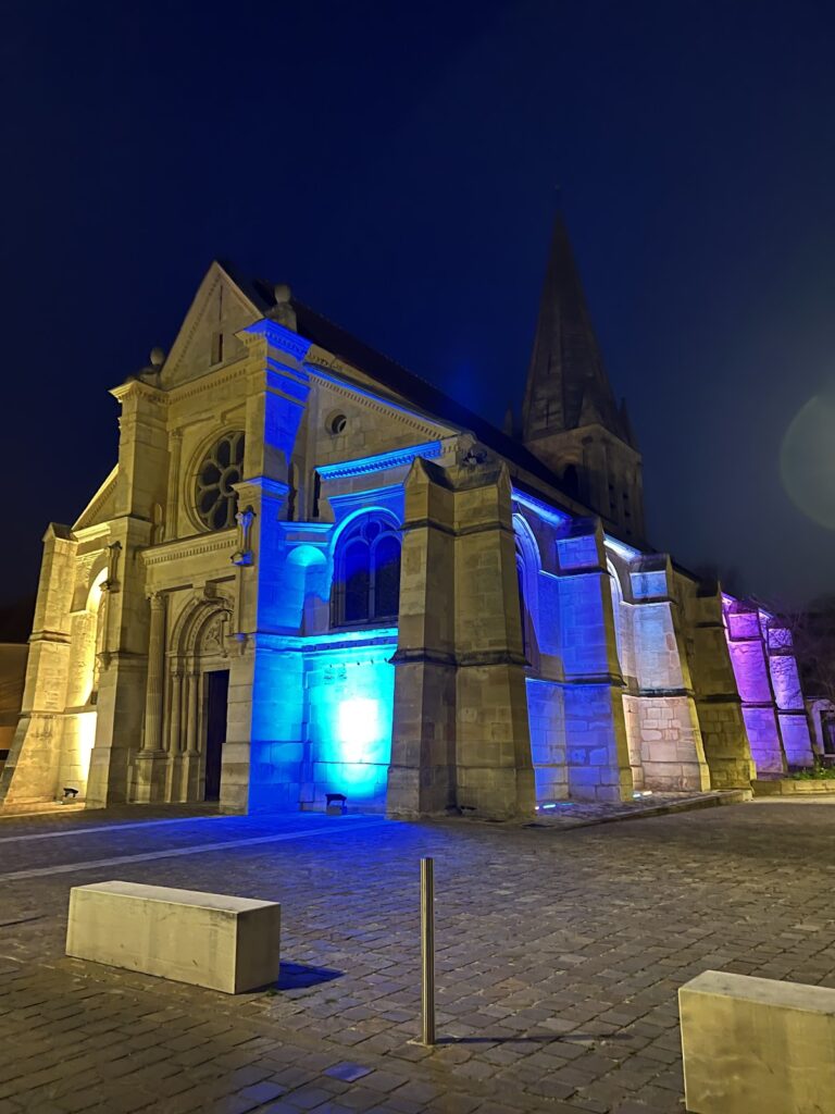 Église Saint-Pierre-et-Saint-Paul de Sarcelles: A Historic Parish Church in France 2 Église Saint-Pierre-et-Saint-Paul de Sarcelles