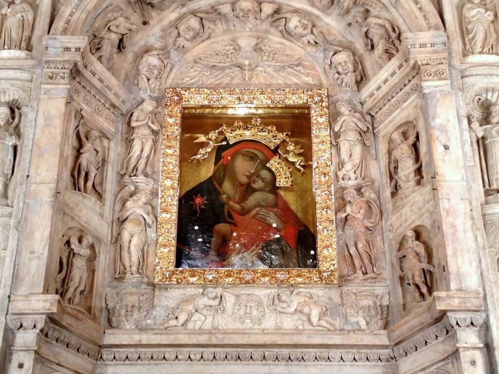 Santa Maria del Carmine: A Carmelite Basilica and Sanctuary in Naples 4 Santa Maria del Carmine