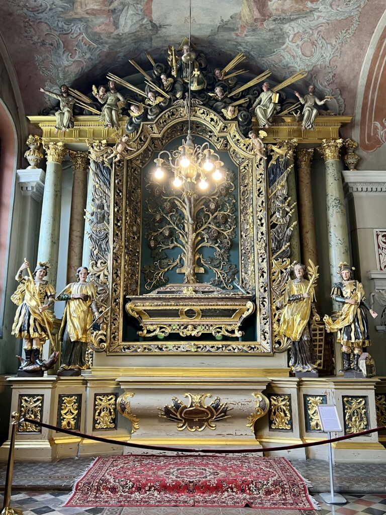 Church of St. Johns, Vilnius: A University and Jesuit Church in Lithuania 2 Church of St. Johns, Vilnius