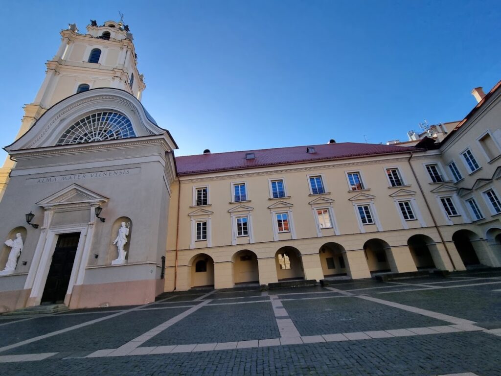 Church of St. Johns, Vilnius: A University and Jesuit Church in Lithuania 4 Church of St. Johns, Vilnius