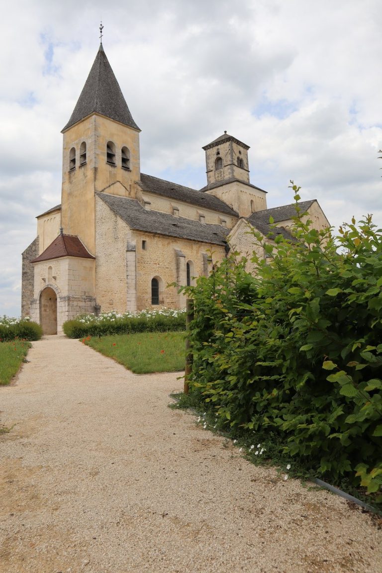 Church Saint-Vorles: A Romanesque Church in Châtillon-sur-Seine, France
