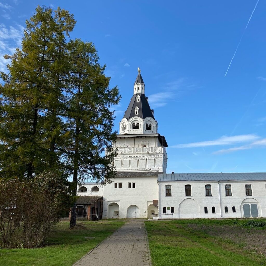 Joseph-Volokolamsk Monastery: A Russian Orthodox Monastic Center in Teryaevo 2 Joseph-Volokolamsk Monastery