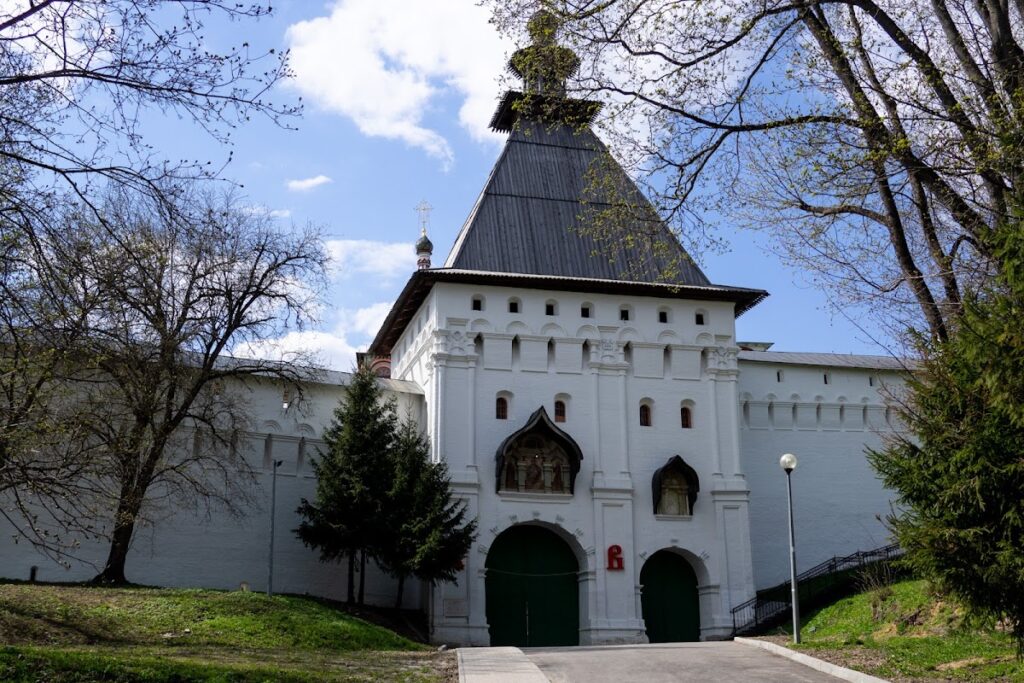 Savvino-Storozhevsky Monastery: A Russian Orthodox Monastic and Royal Center 5 Savvino-Storozhevsky Monastery