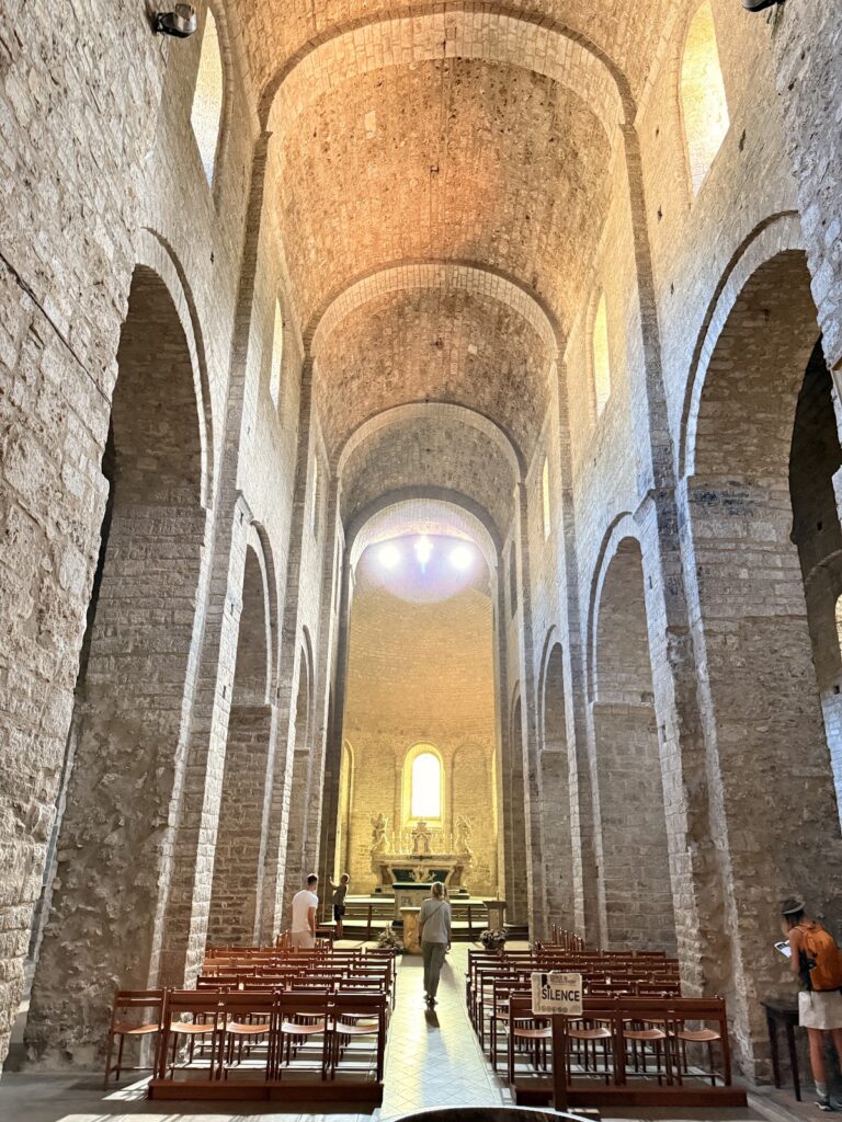 Saint-Guilhem-le-Désert Abbey: A Carolingian Monastic Foundation in France 4 Saint-Guilhem-le-Désert Abbey