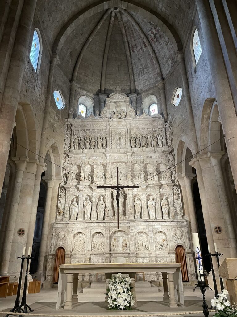 Poblet Monastery: A Cistercian Royal Pantheon in Spain 5 Poblet Monastery