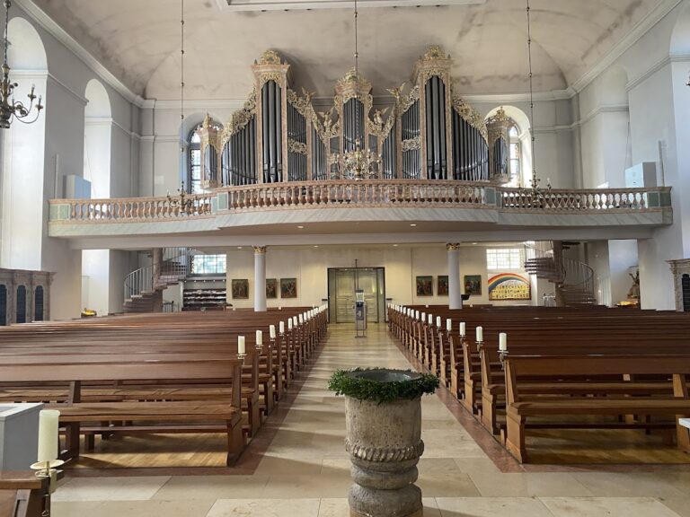 Pfarrkirche St. Vitus: A Neoclassical Parish Church in Löningen, Germany