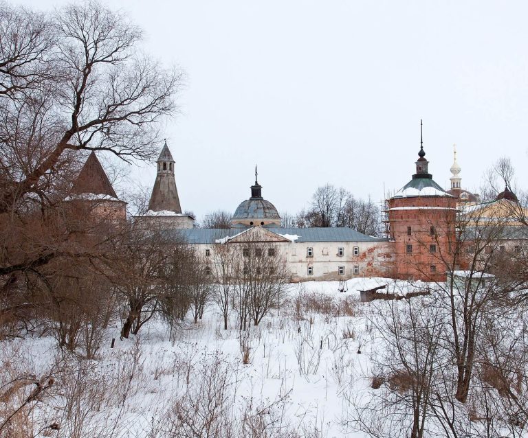 Nicolo-Peshnoshsky Monastery: A Russian Orthodox Monastic Complex in Russia