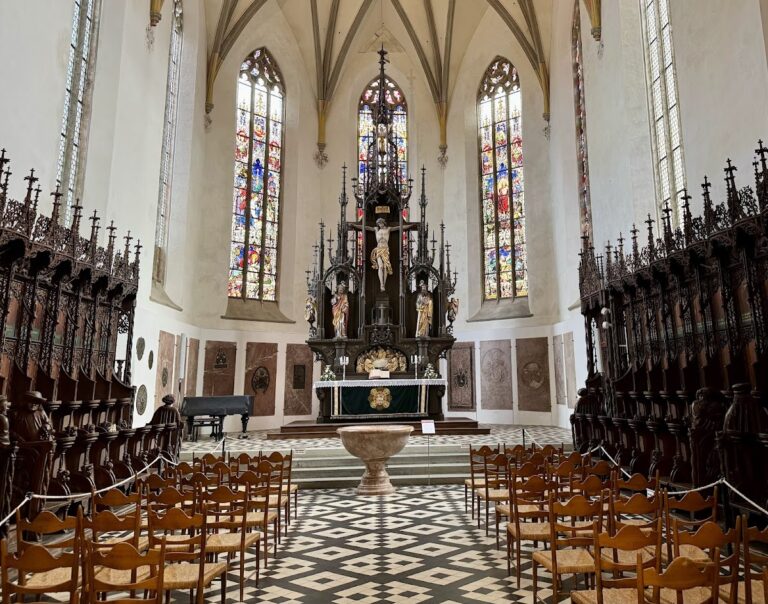 St. Martin, Memmingen: A Gothic Town and Parish Church