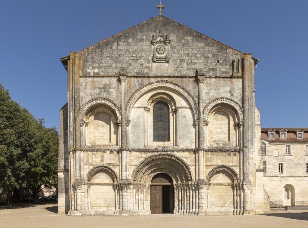 Sainte-Marie-des-Dames: The Former Royal Abbey Church in Saintes, France 1 Sainte-Marie-des-Dames